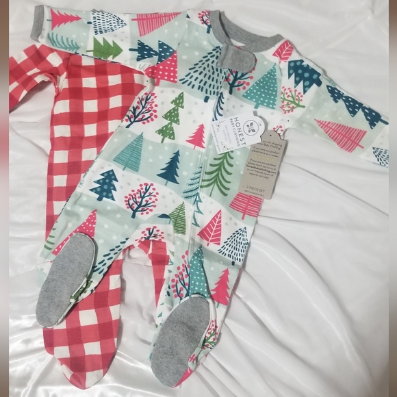 Honest Company Infant Pajamas - Picture 4 of 8